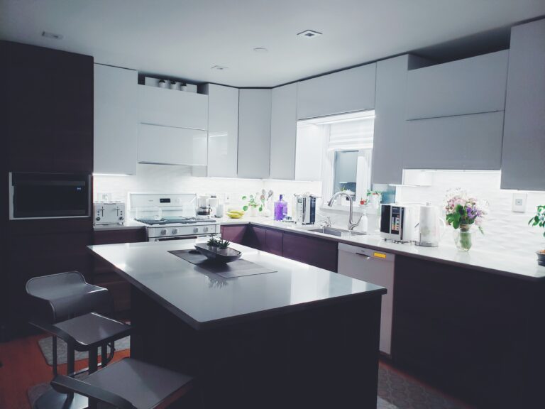 Modular kitchen designer in Howrah